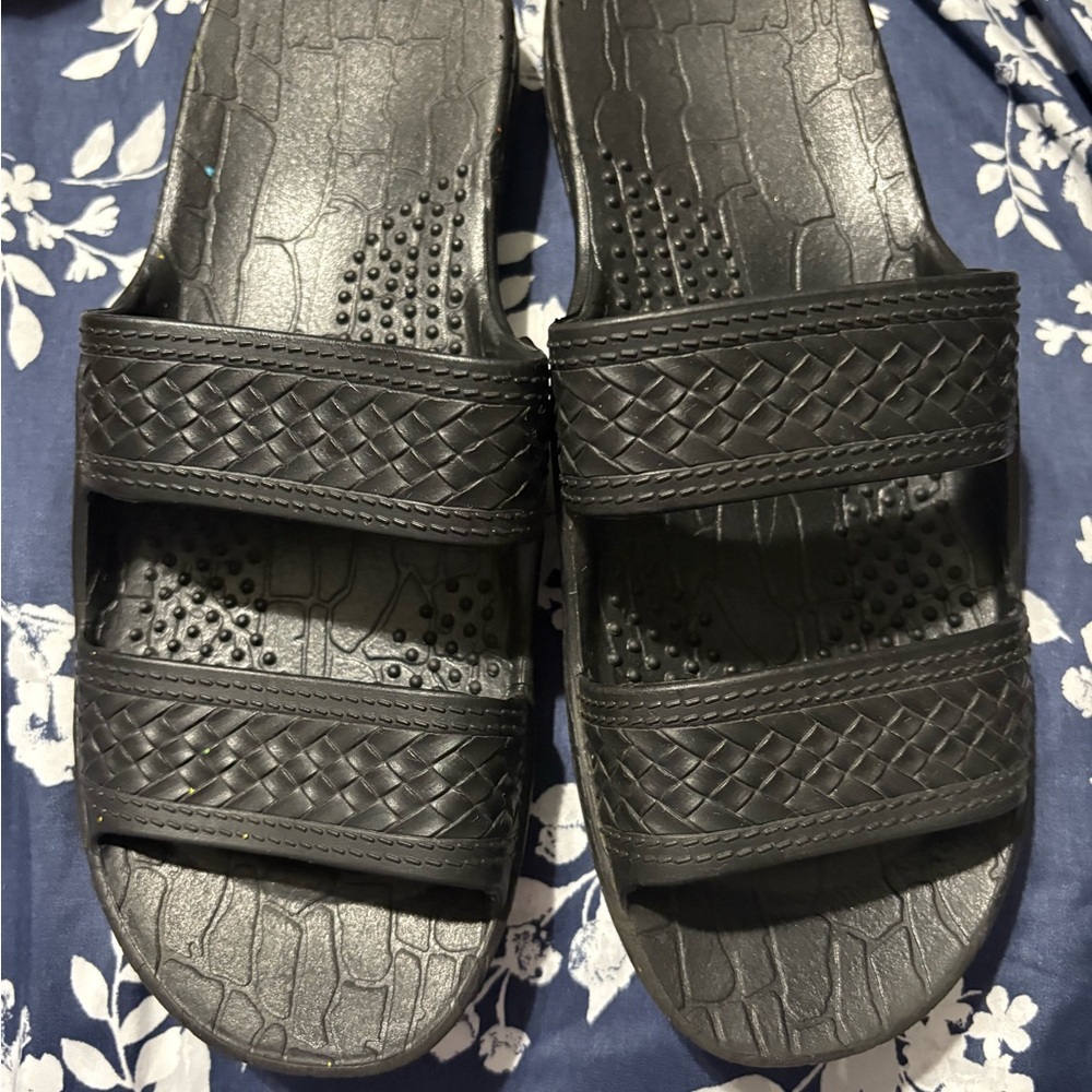 Black Textured Slide Sandals